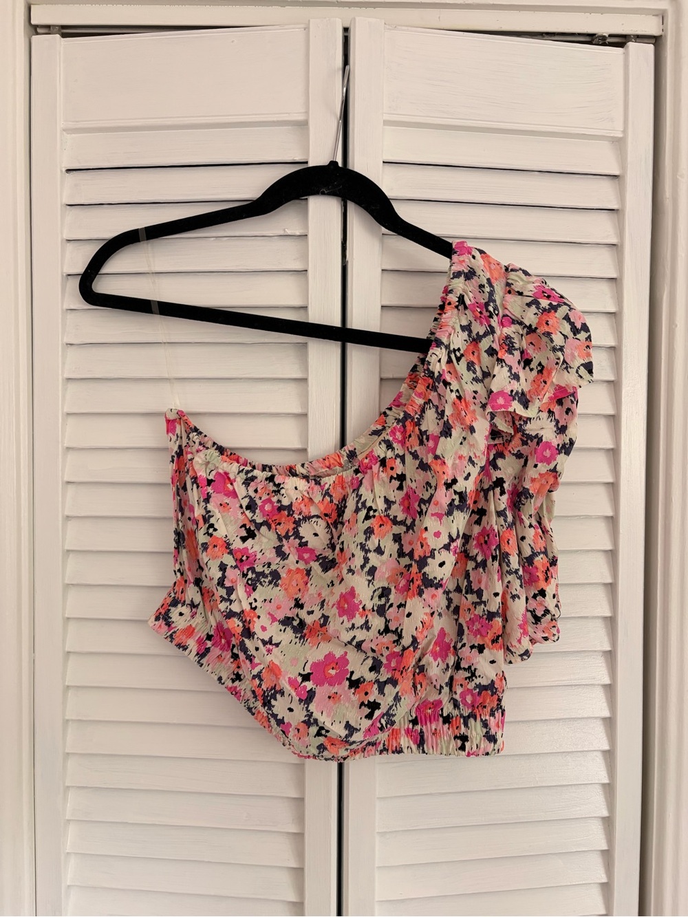 Universal Thread One-Shoulder Floral Crop Top - Pink Multicolor